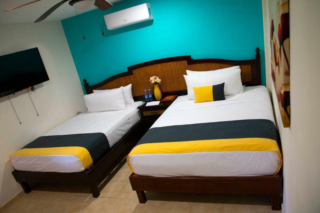 Casa San Juan Bed & Breakfast Merida Bagian luar foto